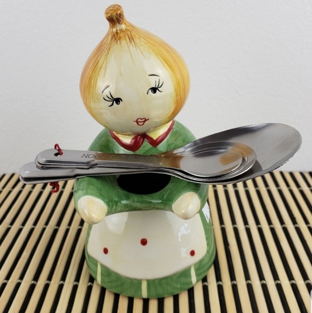 Ceramic Green Onion Girl Spoon Rest and Holder